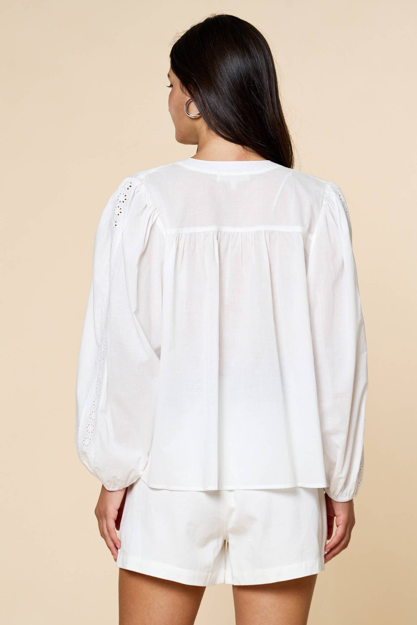 Monteceito Floral Eyelet Balloon Sleeve Blouse