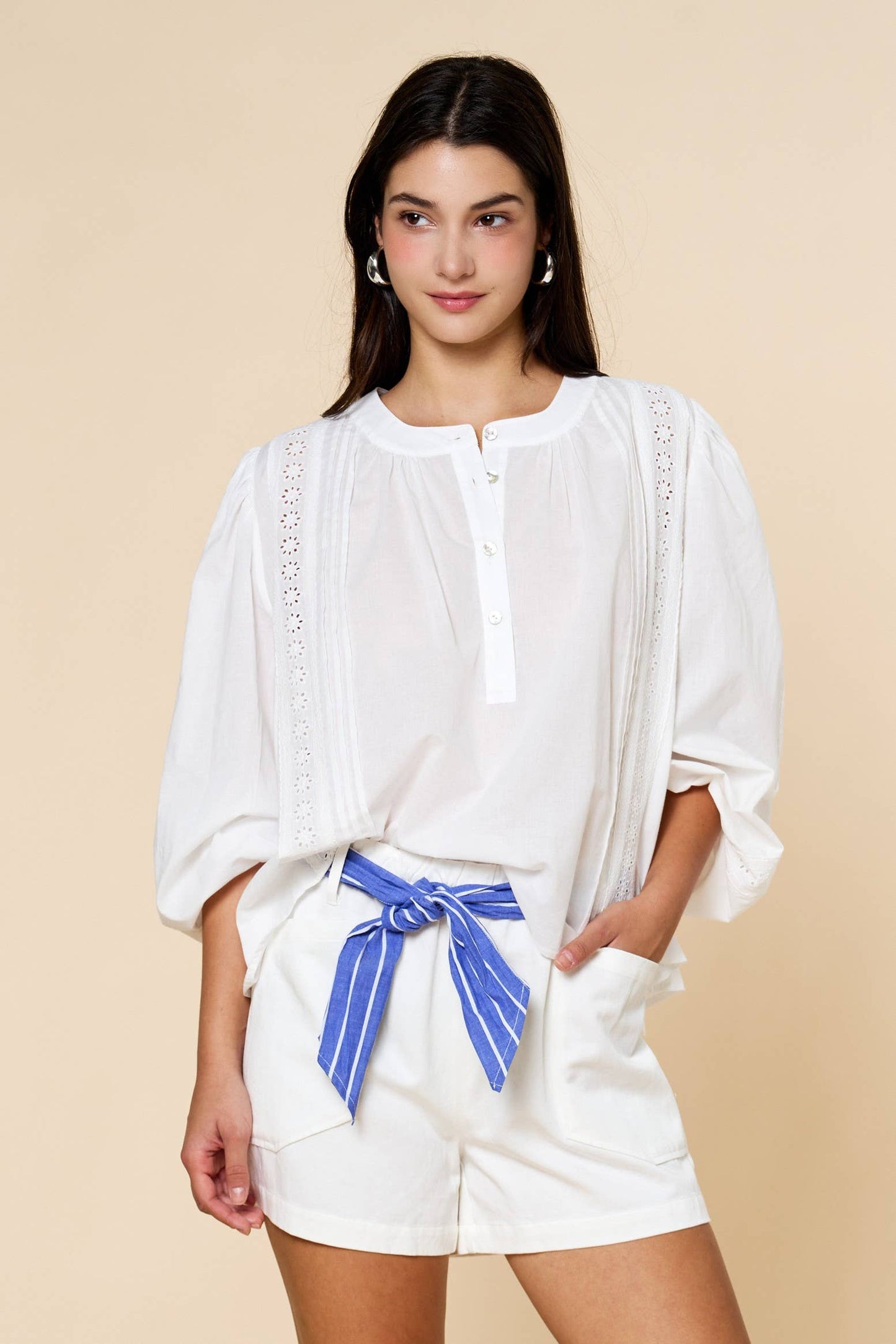 Monteceito Floral Eyelet Balloon Sleeve Blouse
